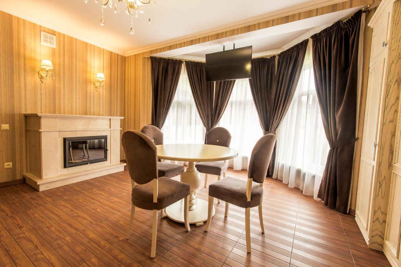 Georg Park Hotel Tarashany Exteriér fotografie