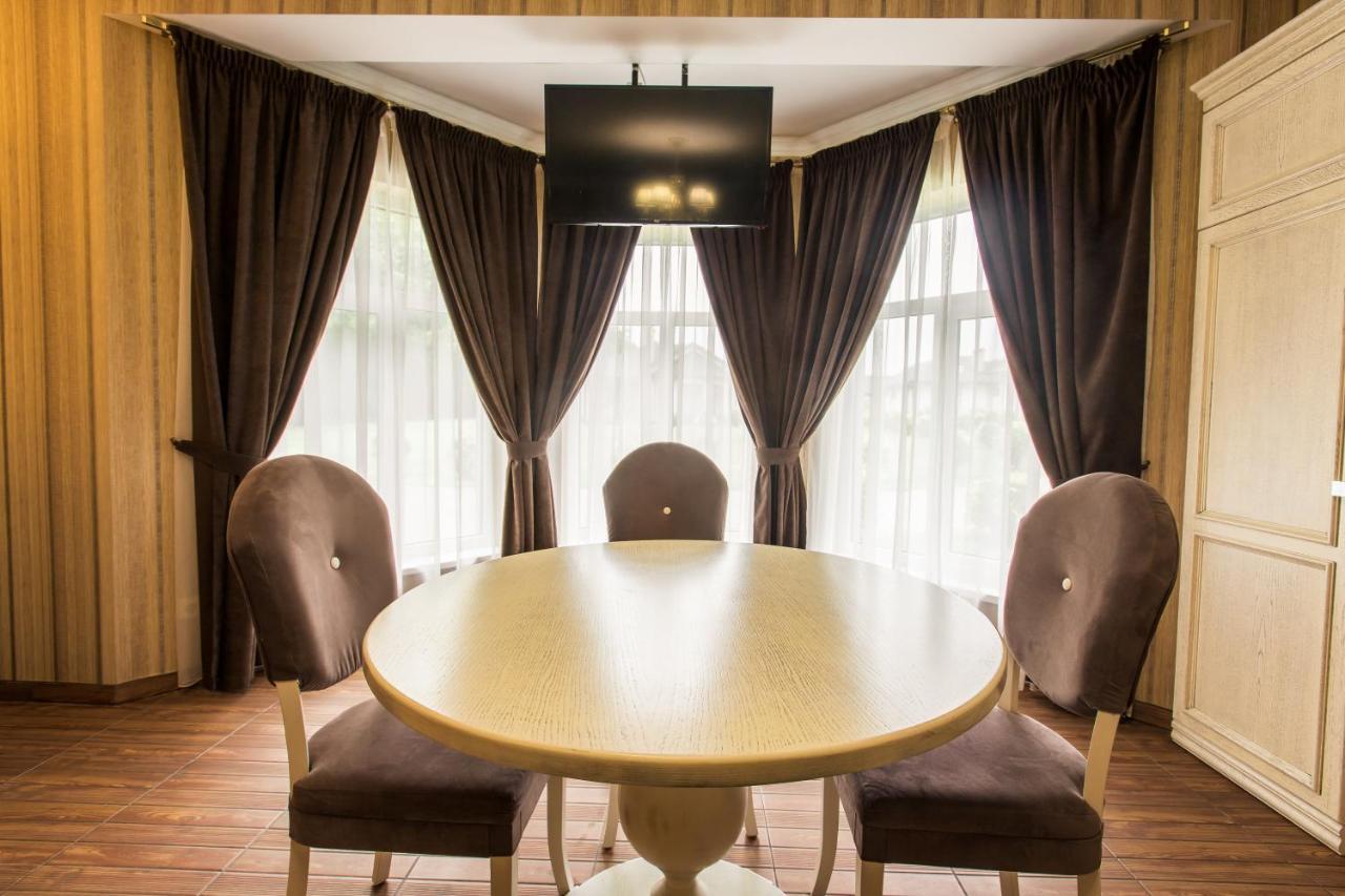 Georg Park Hotel Tarashany Exteriér fotografie