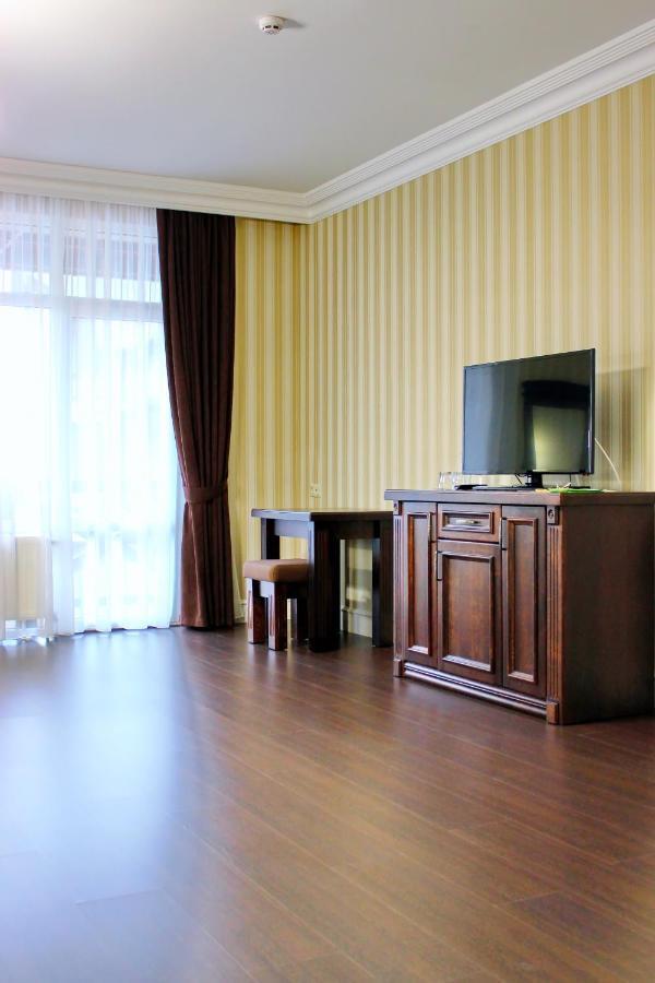 Georg Park Hotel Tarashany Exteriér fotografie