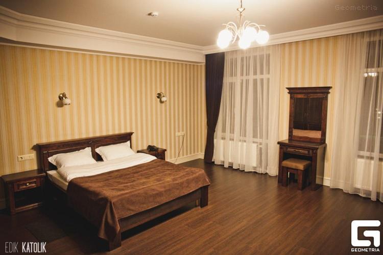 Georg Park Hotel Tarashany Exteriér fotografie